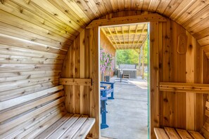 The perfect way to relax is in this unique barrel sauna! An amazing experience!