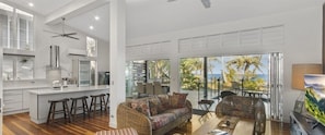 Ripples on the Beach - Living Kitchen to Beach