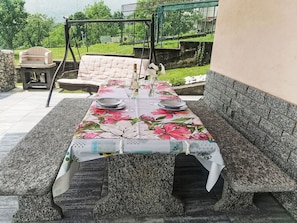 Möbel, Tischdecke, Gartenmöbel, Tisch Im Freien, Stuhl, Linens, Garten, Schatten, Regenschirm, Terrasse