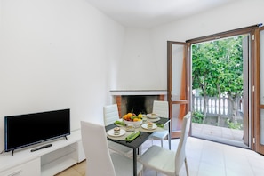 Living and dining room