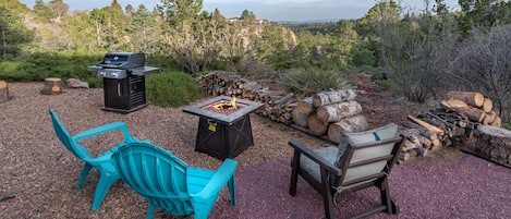 Your private backyard with BBQ grill, fireplace and mountain & canyon views!