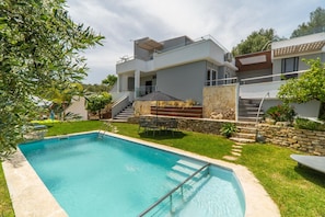 Garden, Outdoor, Pool