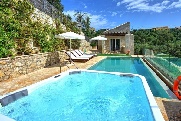 Garden, Pool