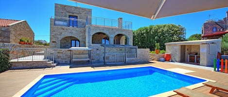 Building Exterior, Pool, Summer