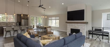 Main Living Space, Kitchen and Bar (TV and Gas Fireplace)