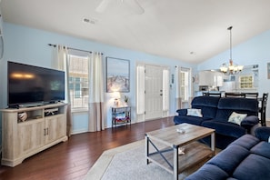 Shore Club Cottage 9684 Living Area