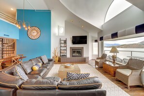 Living Room | Free WiFi | Lake Views | 3rd-Floor Condo