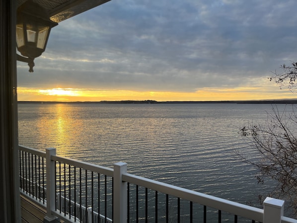 Unobstructed sunset views from the balcony.