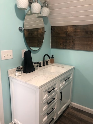 Bathroom vanity