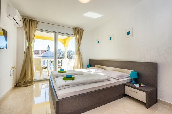Room 1 with balcony
