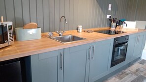 Willow cottage kitchen