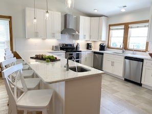 Updated Kitchen! Double Everything