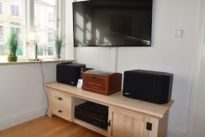 HiFi-Anlage mit Bluetooth-Anschlussmöglichkeit