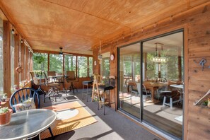 Screened-In Porch | Water Views