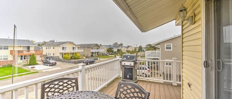 Brigantine Vacation Rental | 3BR | 1.5BA | Stairs Required | 1,025 Sq Ft