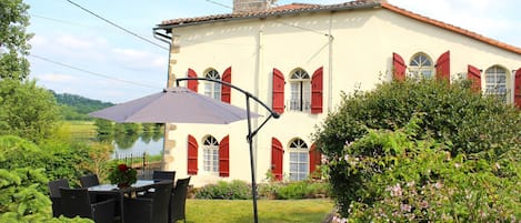The gite is part of the former ferryman's house on the banks of the river Vienne