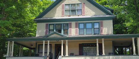 The Rider House at Bryant Pond 