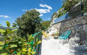 balcony-terrace