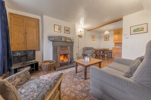 Rose Bank cottage sitting room