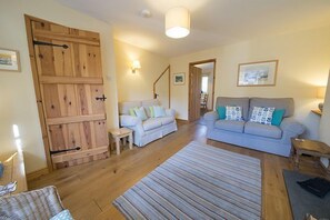 Yewdale Cottage Coniston sitting room