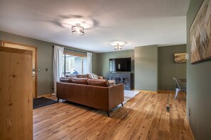 Large living area with Smart TV