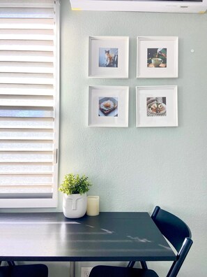 Dining area. Enjoy your morning coffee here!
