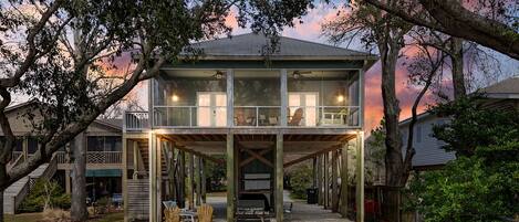 Bay view/screened porch