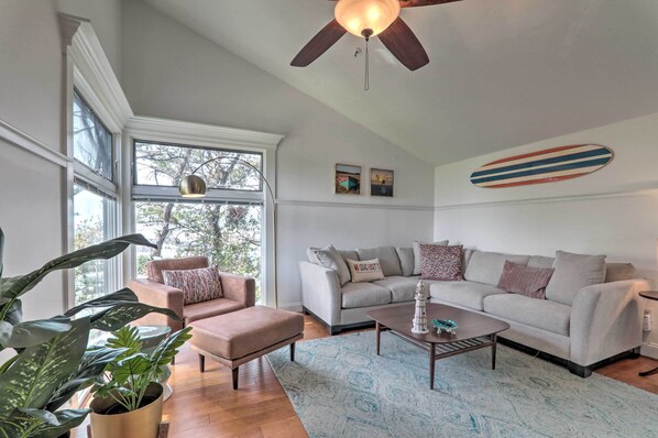 Mashpee Vacation Rental | 1BR | 1BA | Stairs Required for Access | 612 Sq Ft