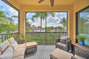 Screened Balcony