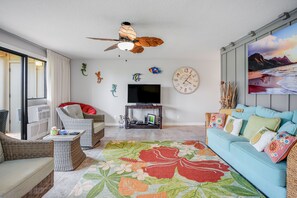 Living Area, AC, Cable TV, Lagoon Views