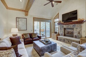Furniture, Ceiling Fan, Living Room, Indoors, Room