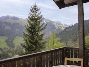Cloud, Sky, Mountain, Property, Nature, Leaf, Fence, Wood, Larch, Tree