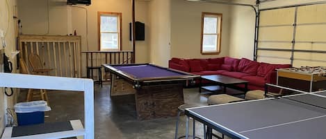 Heated garage game room 