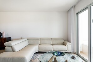 Furniture, Living Room, Room, Indoors, Couch