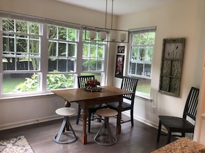 Breakfast nook with outdoor overlook