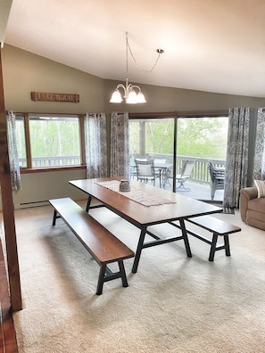 Dining Room Table 