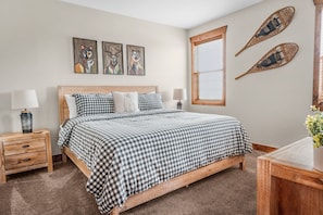 Primary bedroom with a king bed and en-suite bathroom!