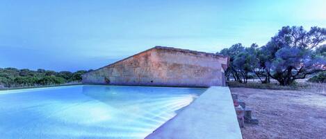 Holiday Home Swimming Pool