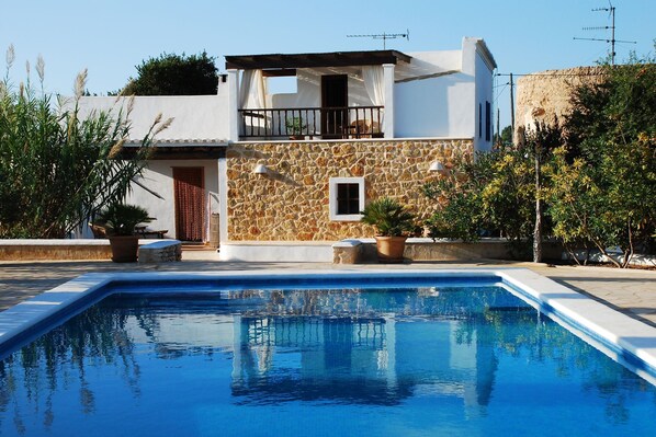 Holiday Home Exterior [summer]