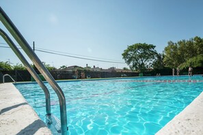 Holiday Home Swimming Pool