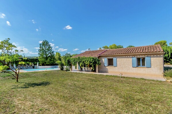 Extérieur maison de vacances [été]