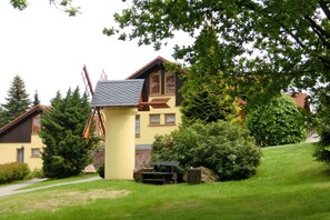 Außenseite Ferienhaus [Sommer]