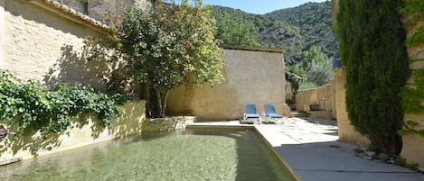 Piscine maison de vacances