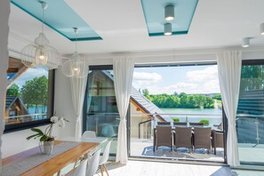 Vue de la maison de vacances [été]