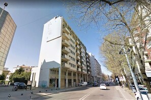 Außenseite Ferienhaus [Sommer]