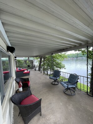 Covered patio lakeside 