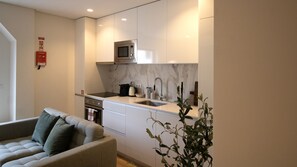 Fully equipped kitchenette for delicious homecooked meals! #meals #airbnb