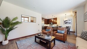 Living Room, Room, Indoors, Furniture, Flooring