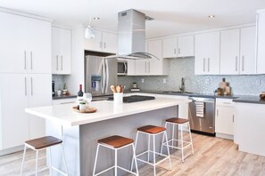 Spacious kitchen with the essentials for cooking a tasty meal.  