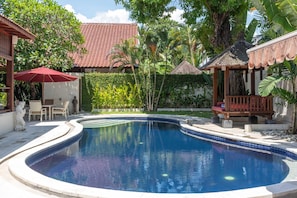 Palm Villa - Beachside Sanur (907)